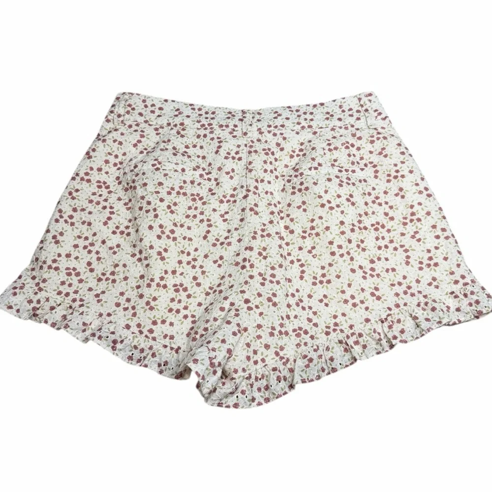 Altar'd State Floral Eyelet Ruffle Hem Shorts |‎ High Waisted | Size Medium